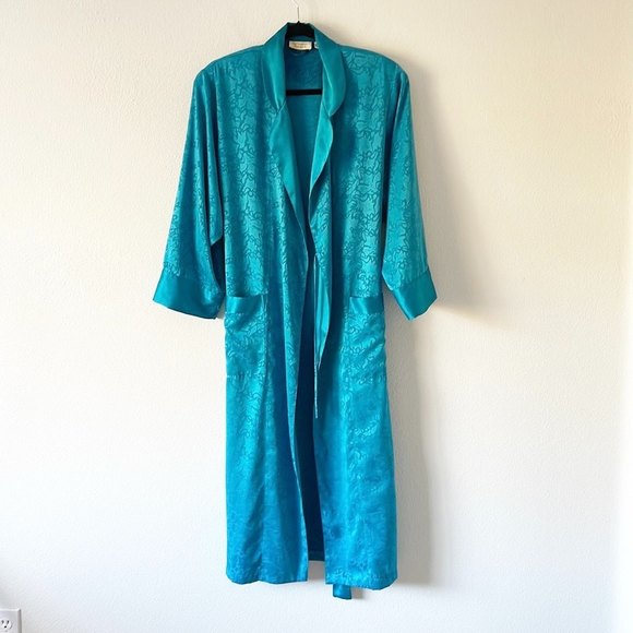 Victoria’s Secret Yellow Lable Green Robe - Picture 3 of 14